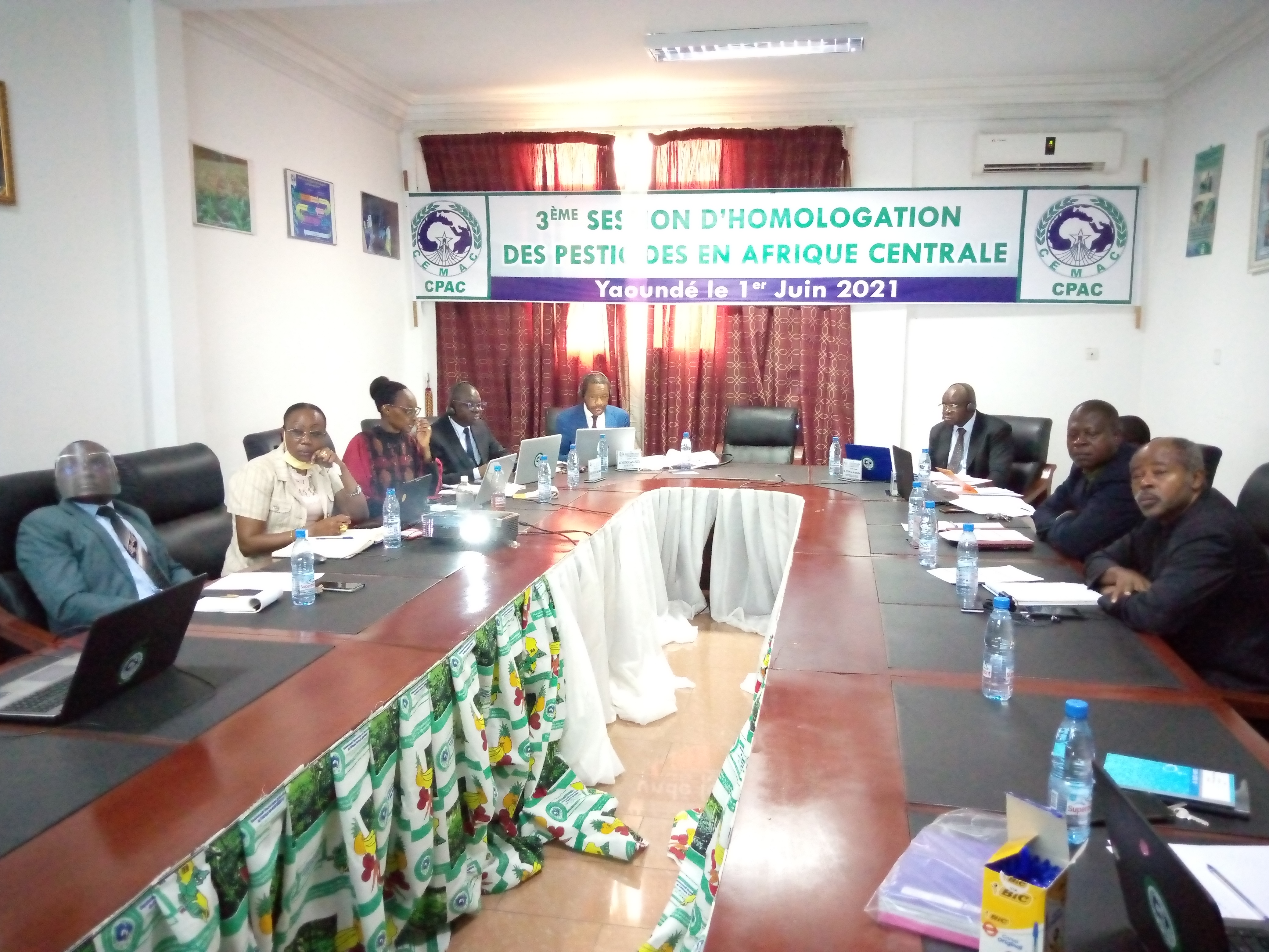 photo 3ème session d’homologation des pesticides en Afrique Centrale 